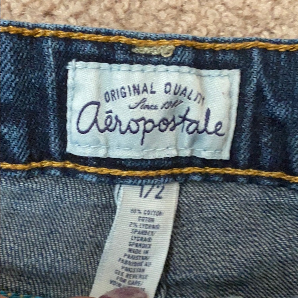 Shorts - Picture 2 of 3
